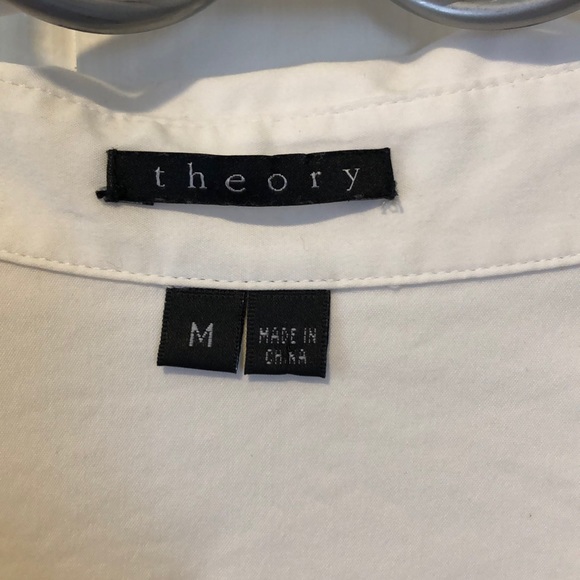 Theory button down with great details. - Picture 4 of 5